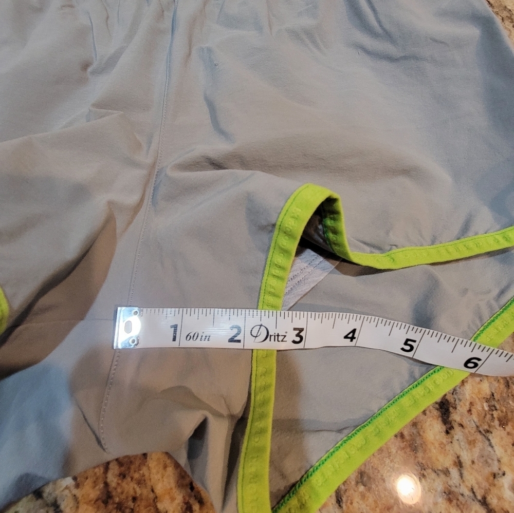 Cotopaxi Women's Gray and Green Shorts - Picture 5 of 9